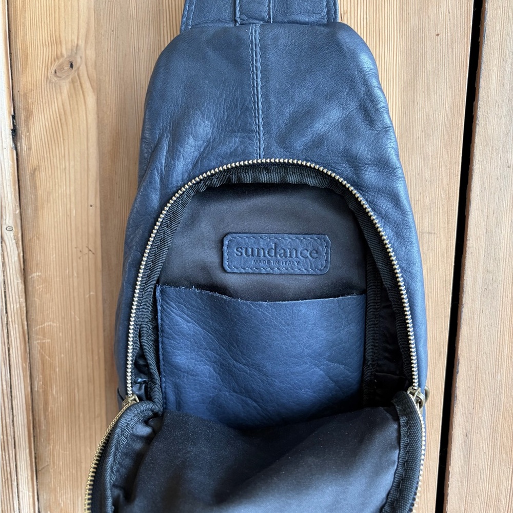 Sundance Leather Crossbody - Picture 4 of 7